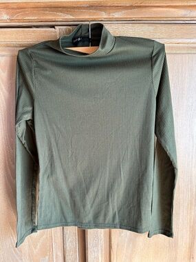 Long Sleeve Ribbed Mock Neck Top - Olive Green